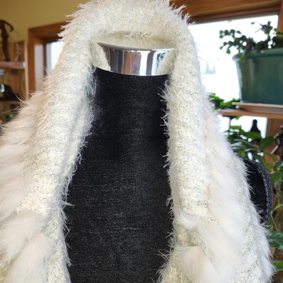 Love Token Fur Trim Open-Front Luxury BOHO Cascade Vest - Picture 2 of 12
